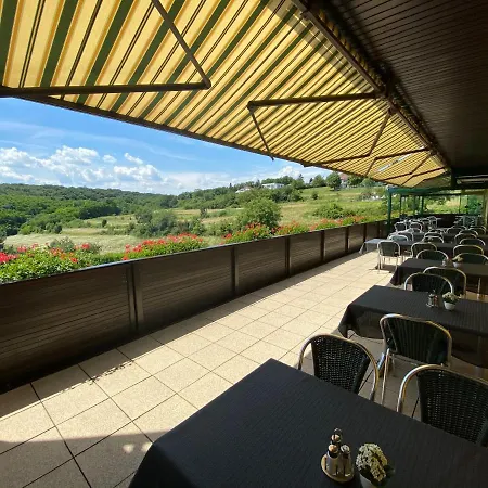 Stich 3* Manhartsbrunn